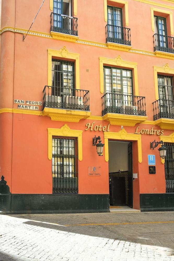 Hotel Londres *